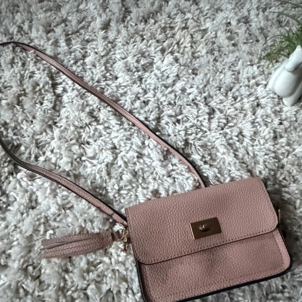 Chic Blush vintage y2k pastel pink 2000s purse Crossbody Bag your style with thi - Picture 2 of 6